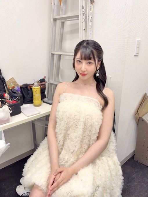 引退作发表！28岁F罩杯雪嫩巨乳美女「夏目响」AV引退作完全燃烧痉挛绝顶！